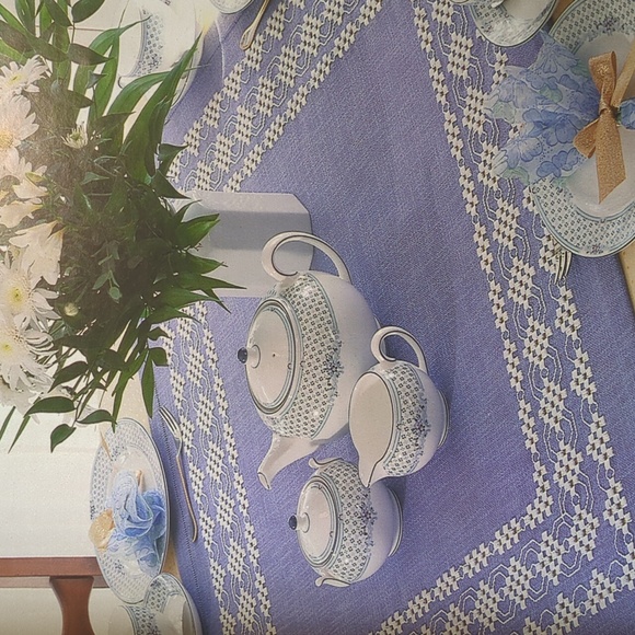 Anna Burda Knitting and Needlecraft April 1994 - Picture 3 of 11